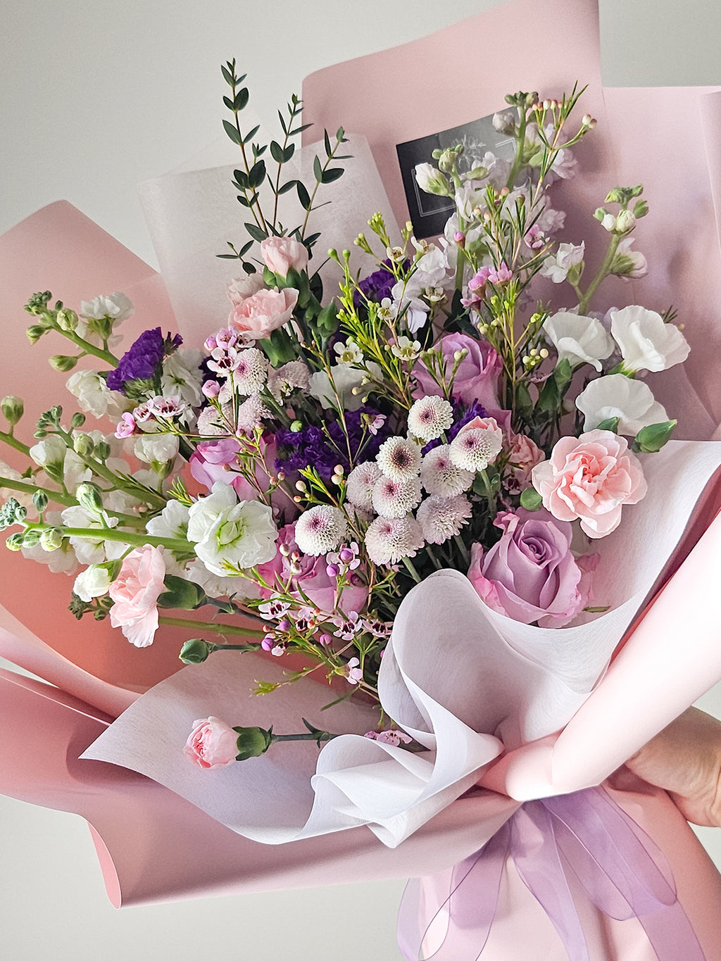 Designer’s Wrapping Bouquet